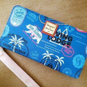 Dooney & Bourke Disney DVC Vacation Club Wristlet Wallet NEW
